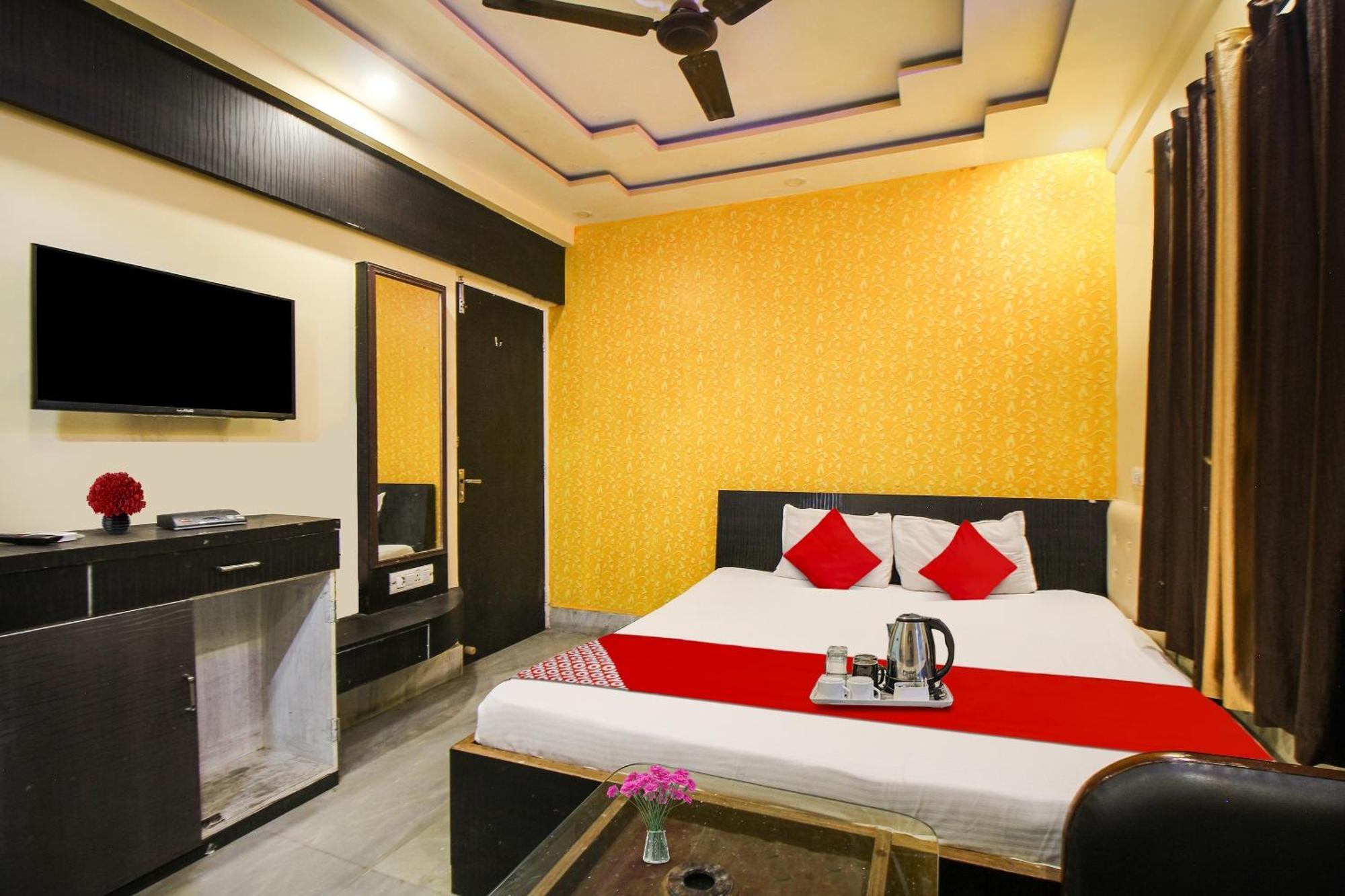 Hotel O Ecopark Guest House Kolkata Exterior photo